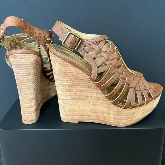 BAKERS “Rylan” Platform Sandal - Picture 4 of 6